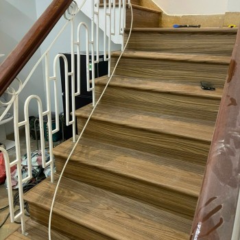 THWall Stair Treads MB-Gray