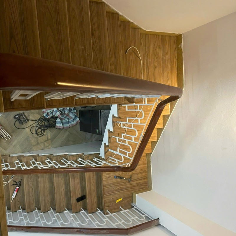 THWall Stair Treads MB-Gray